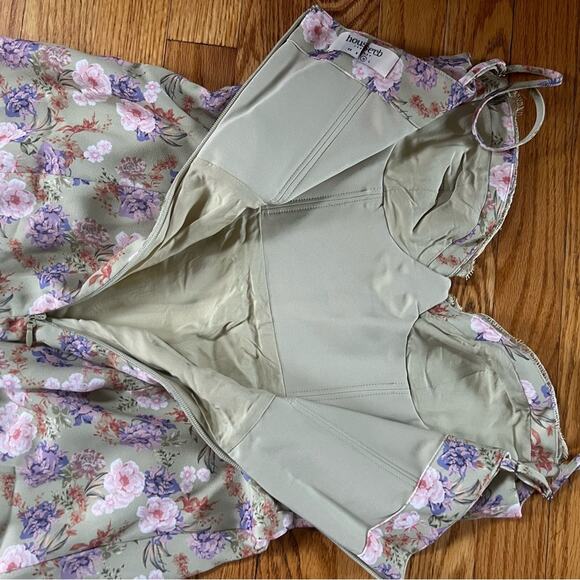 House of CB Charlotte Peony Print Midi Sundress Size M Medium New - Picture 7 of 12